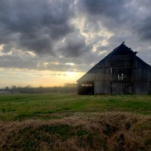 Authentic Coach! I have an eye for the goods, fine things and a good deal!